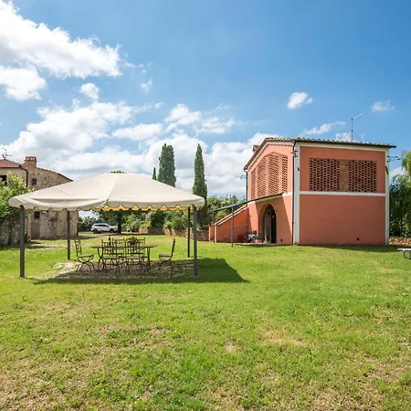 Casa vacanze Lovely In San Quirico Dorcia With Kitchen *