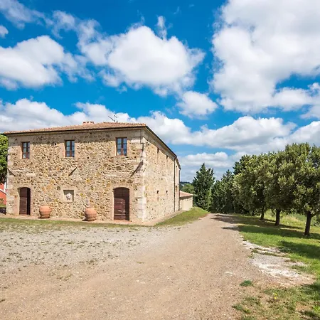 Lovely In San Quirico Dorcia With Kitchen 산퀴리코도르시아