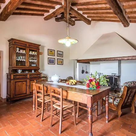 Lovely In San Quirico Dorcia With Kitchen 펜션
