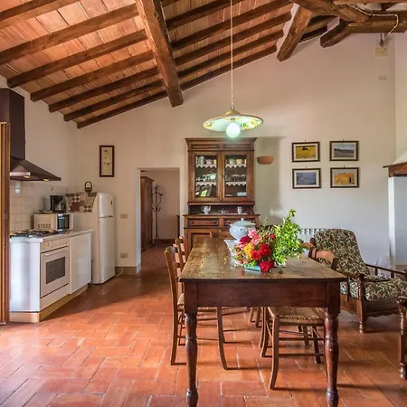 Lovely In San Quirico Dorcia With Kitchen 펜션 *